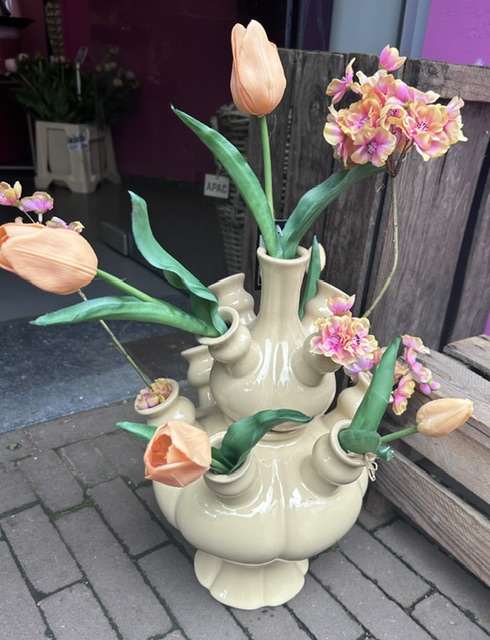 Tulpenvaas beige M